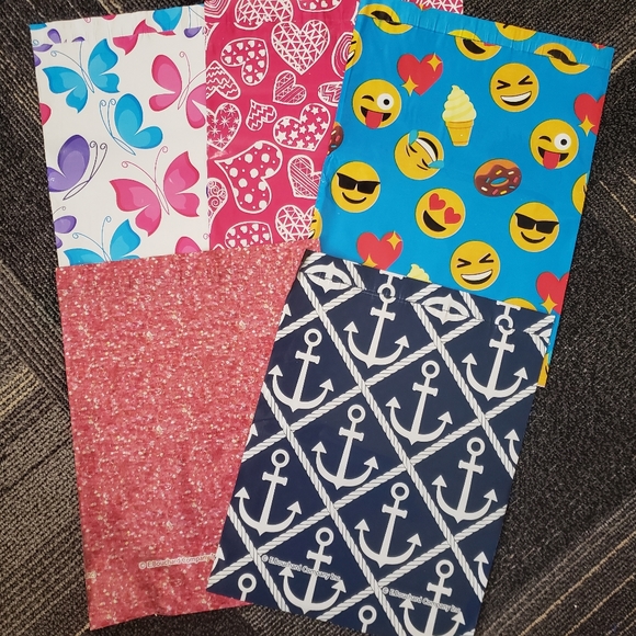 Other - 100 10x12 assorted designer polymailers